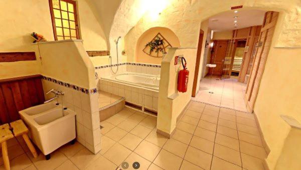 Hotel Hirschen Sankt Peter Eksteriør billede