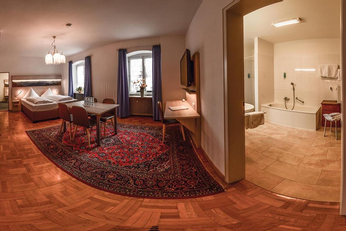 Hotel Hirschen Sankt Peter Eksteriør billede